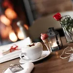 Café Del Maar 3*
