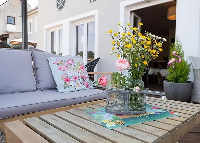 Cafe Del Maar Szálloda 3*