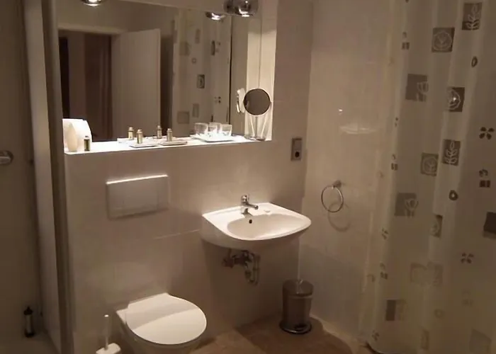 Cafe Del Maar Szálloda 3*